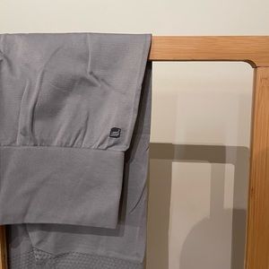 Grey Fabletics leggings